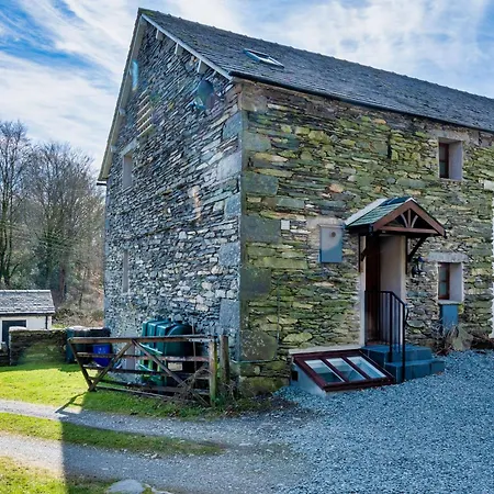 1 Force Mill Barn